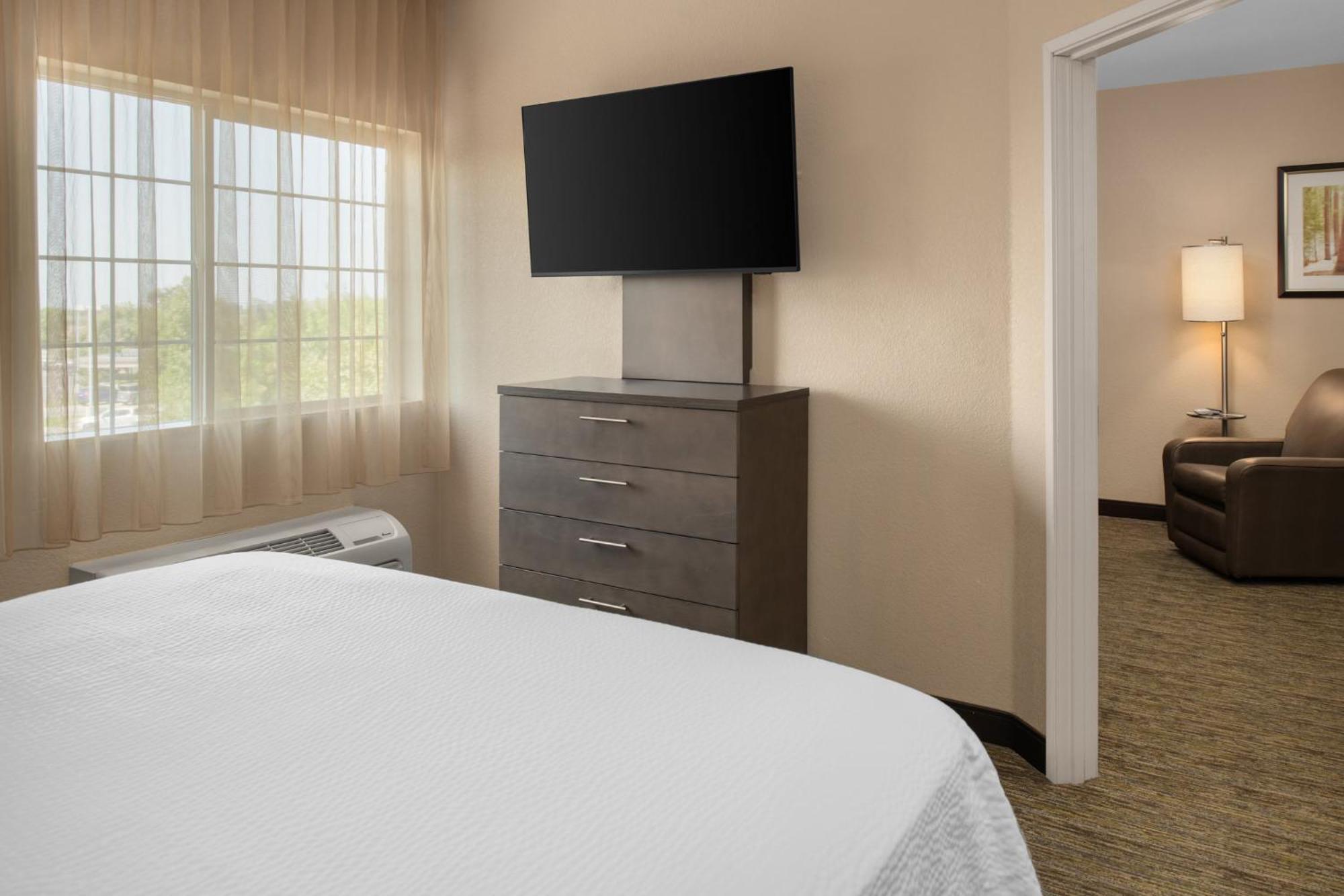 Candlewood Suites Turlock By Ihg Zewnętrze zdjęcie
