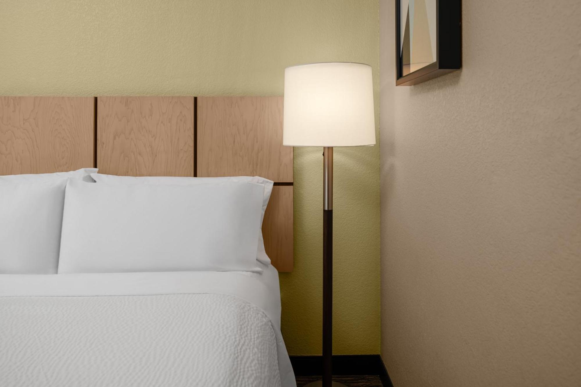 Candlewood Suites Turlock By Ihg Zewnętrze zdjęcie