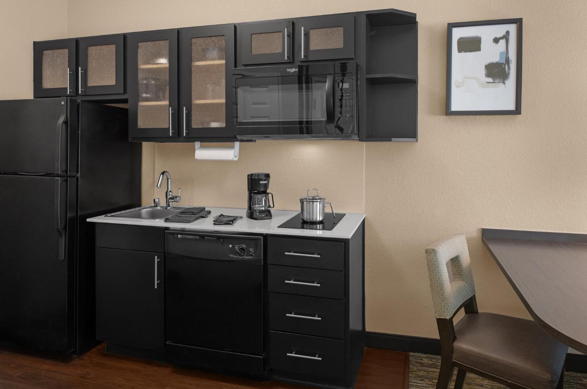 Candlewood Suites Turlock By Ihg Zewnętrze zdjęcie