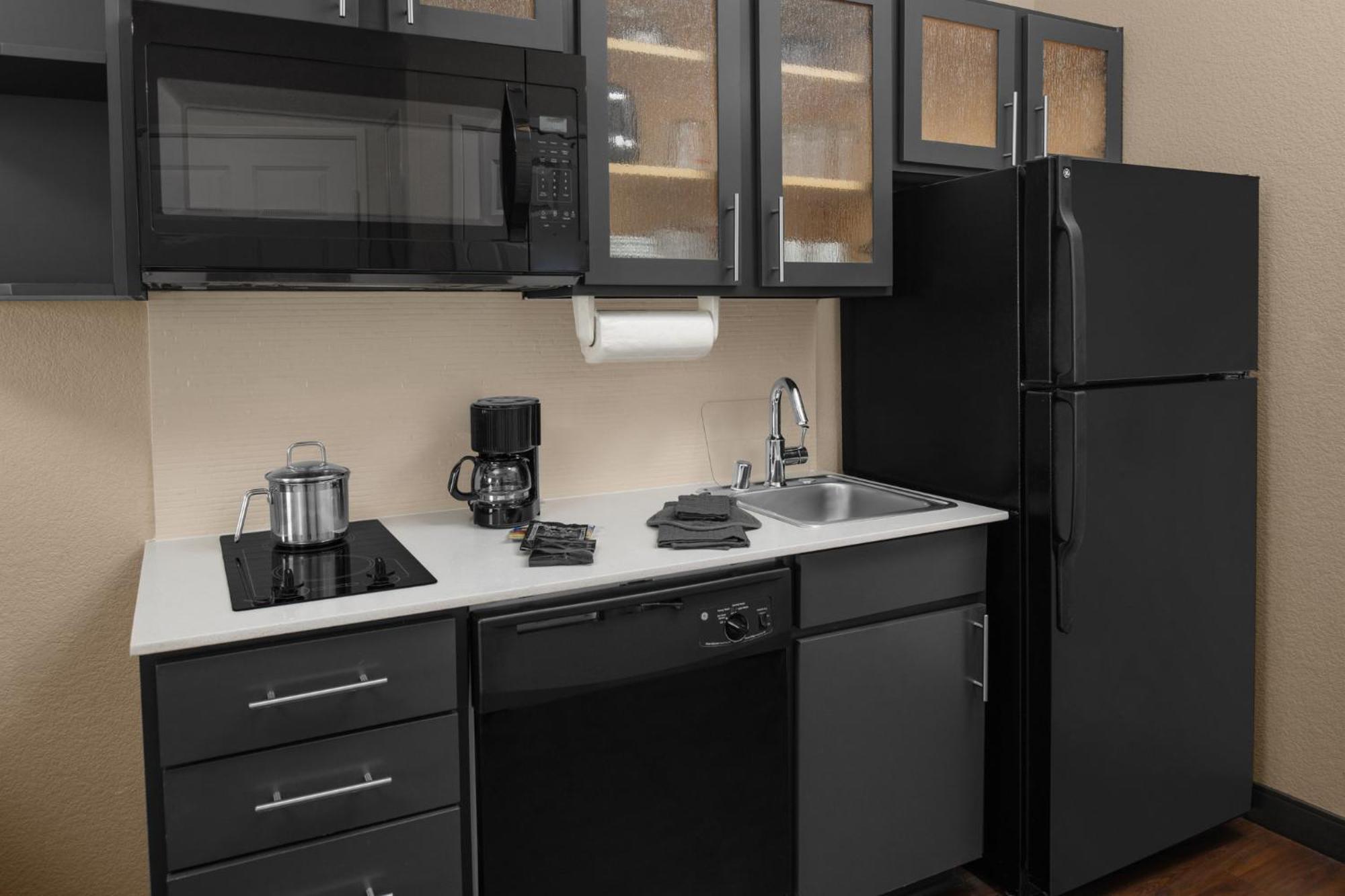 Candlewood Suites Turlock By Ihg Zewnętrze zdjęcie