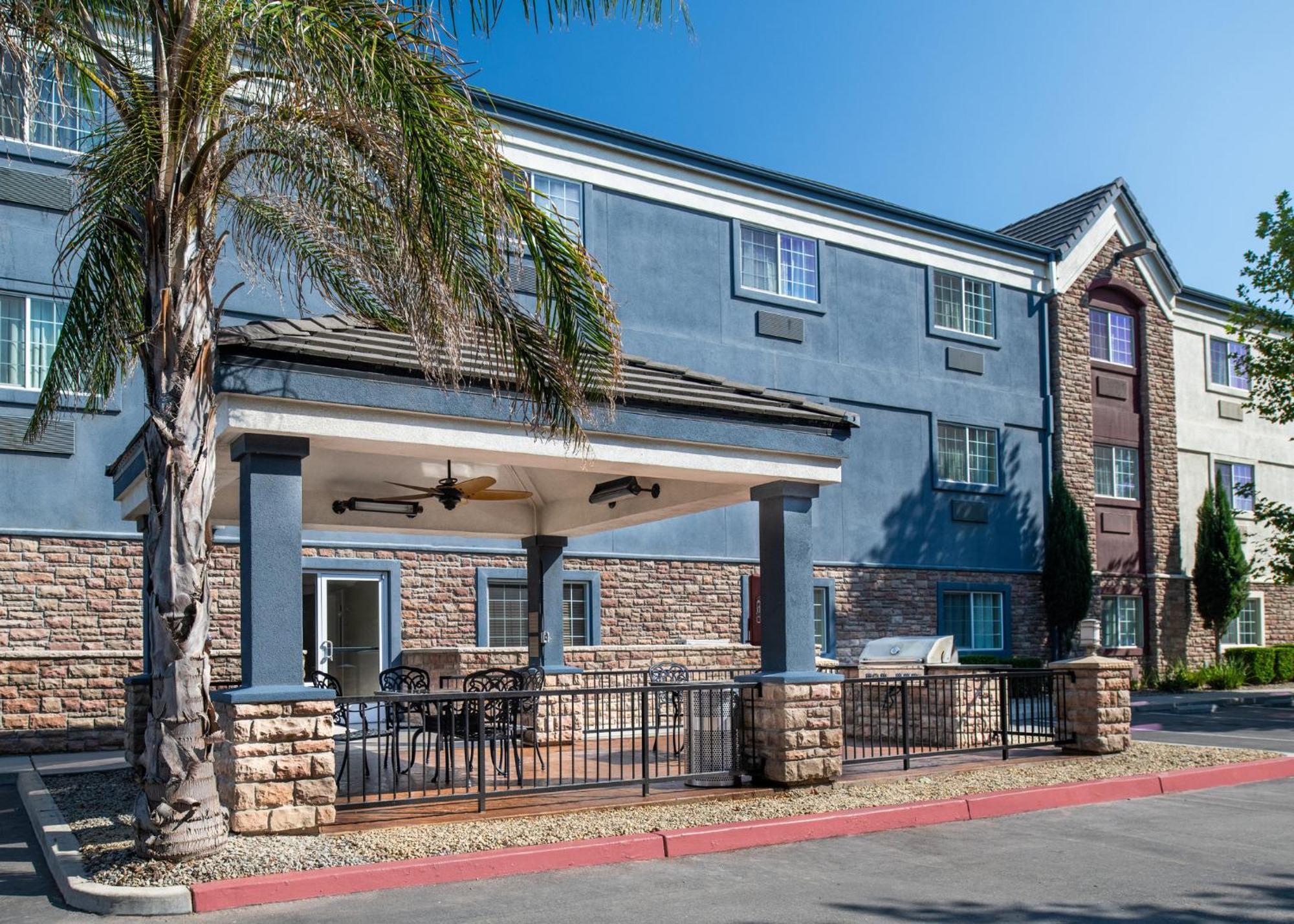 Candlewood Suites Turlock By Ihg Zewnętrze zdjęcie