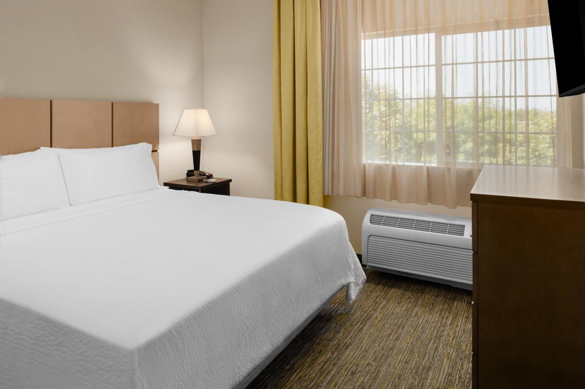 Candlewood Suites Turlock By Ihg Zewnętrze zdjęcie