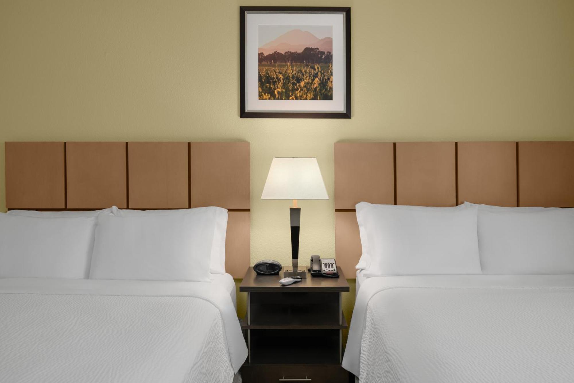 Candlewood Suites Turlock By Ihg Zewnętrze zdjęcie