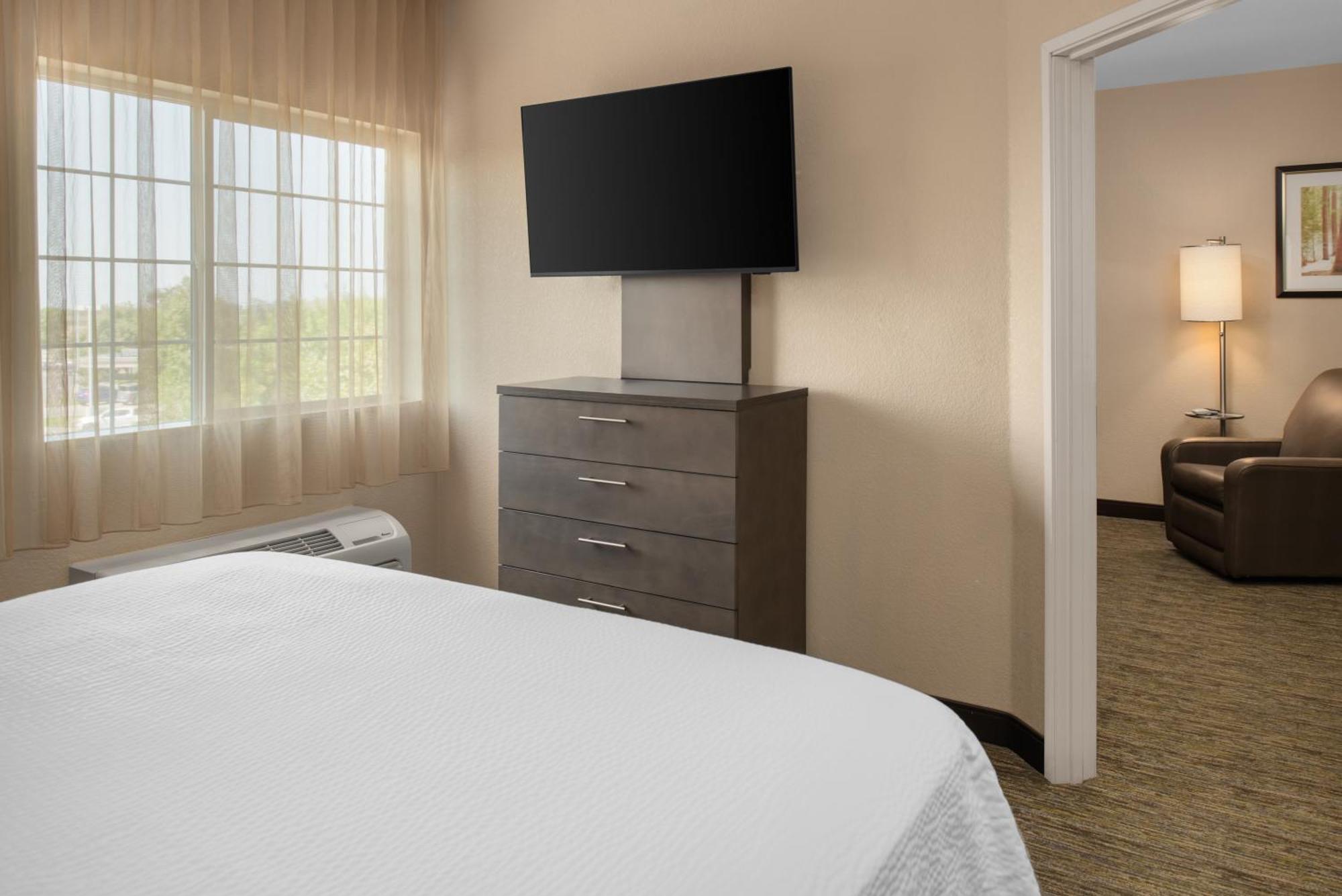 Candlewood Suites Turlock By Ihg Zewnętrze zdjęcie