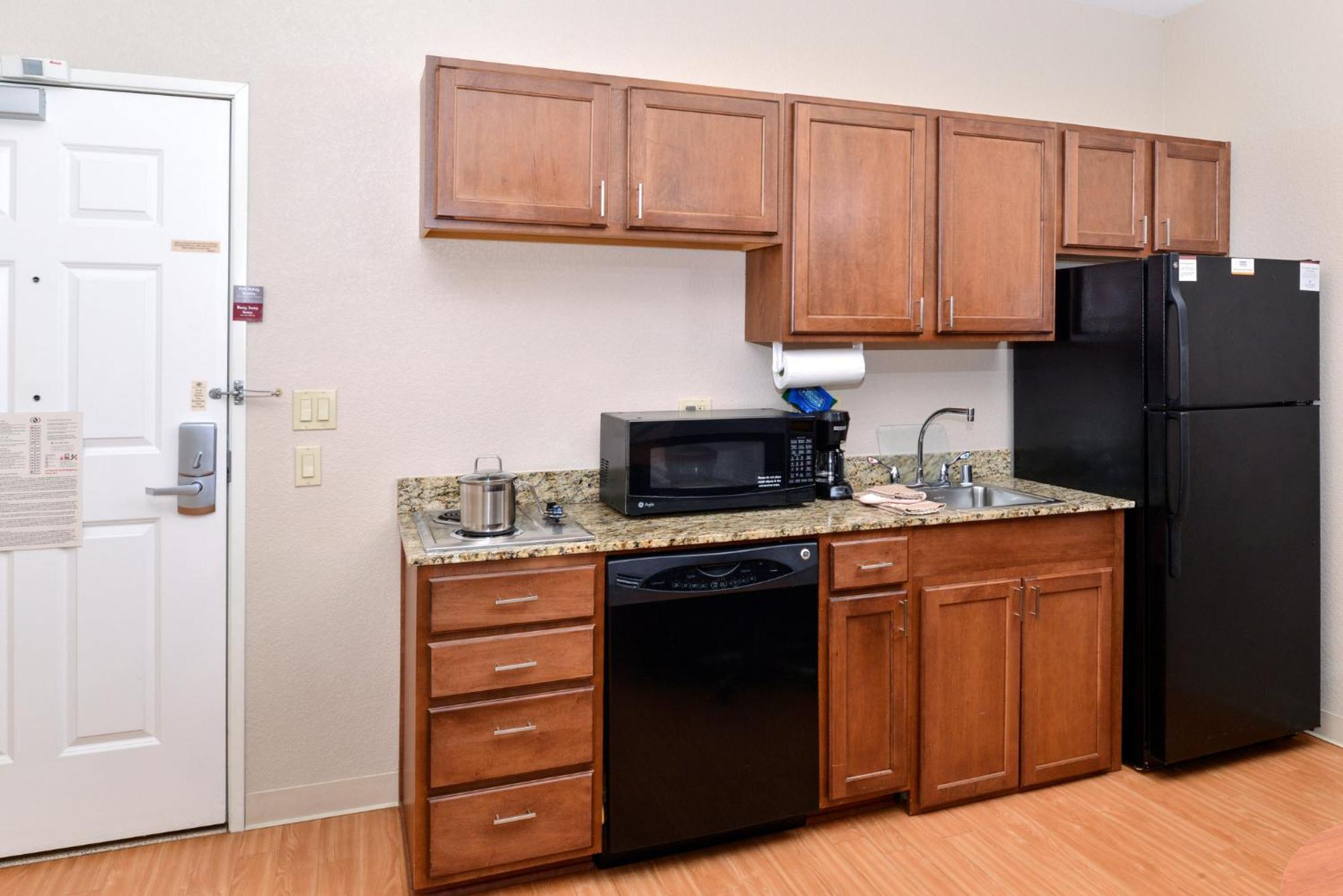 Candlewood Suites Turlock By Ihg Zewnętrze zdjęcie