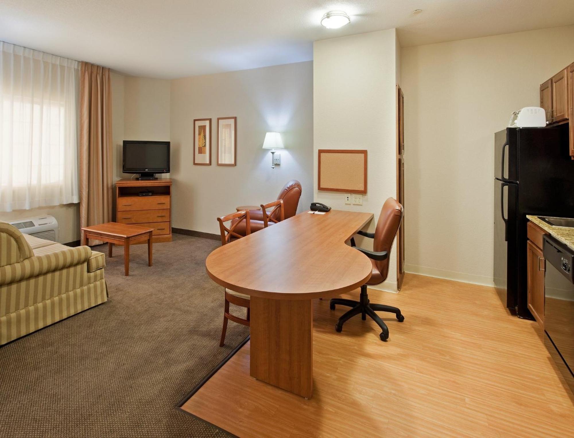 Candlewood Suites Turlock By Ihg Zewnętrze zdjęcie